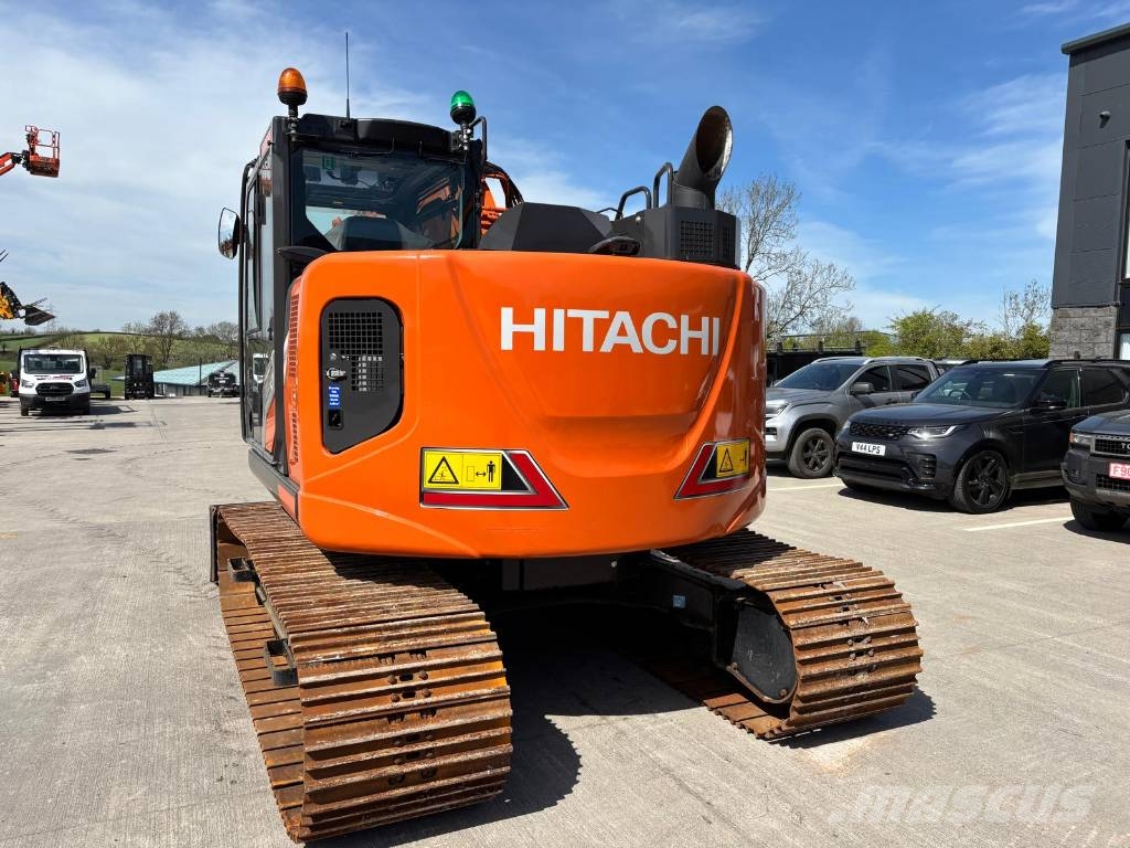 Hitachi ZX 135 USBL-7B Excavadoras sobre orugas