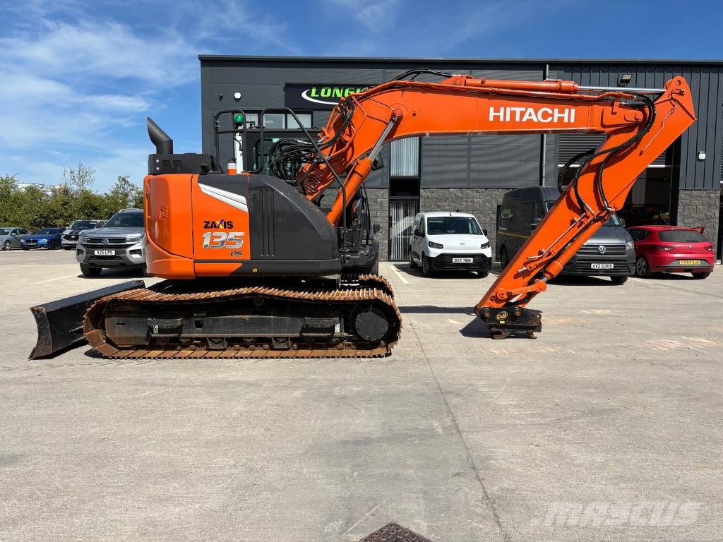 Hitachi ZX 135 USBL-7B Excavadoras sobre orugas