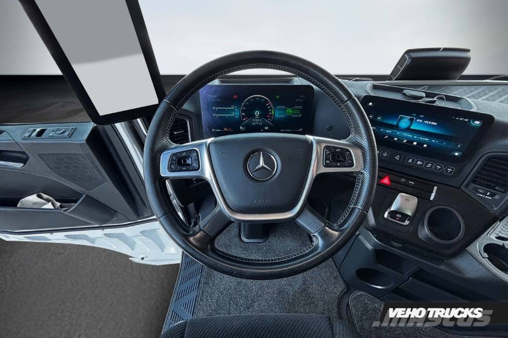 Mercedes-Benz Actros 2553 6x2 Boogie 牵引车