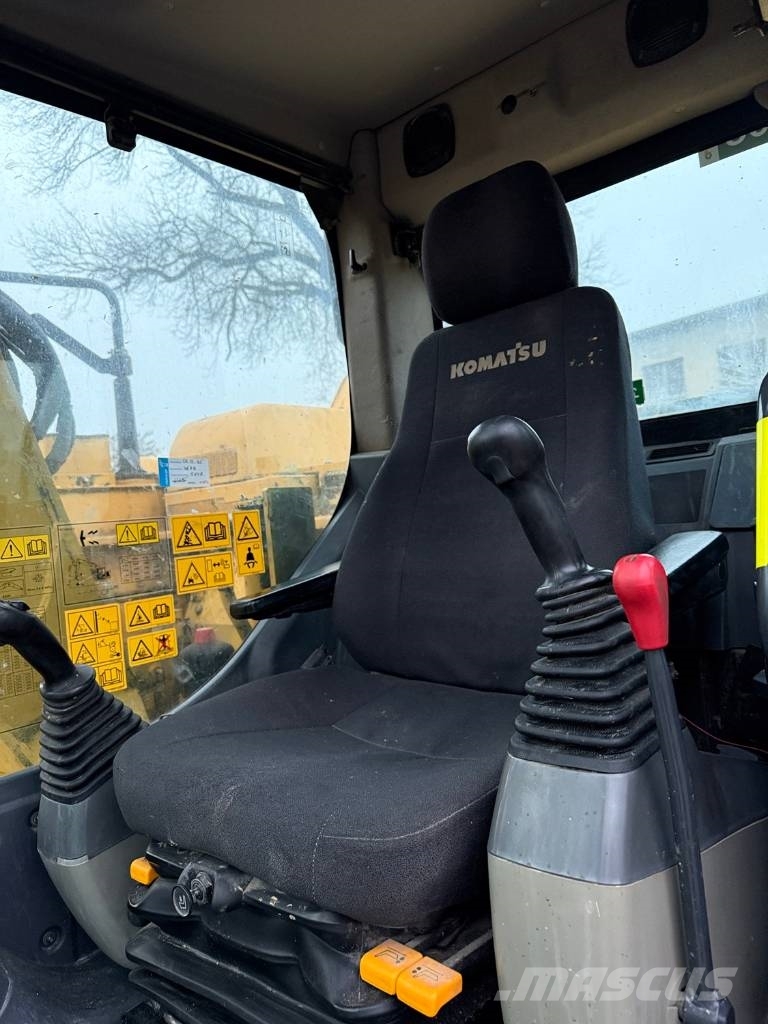 Komatsu PC 138 US-11 Pásová rýpadla