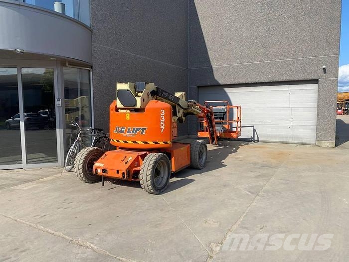 JLG E400AJP Knikarmhoogwerkers