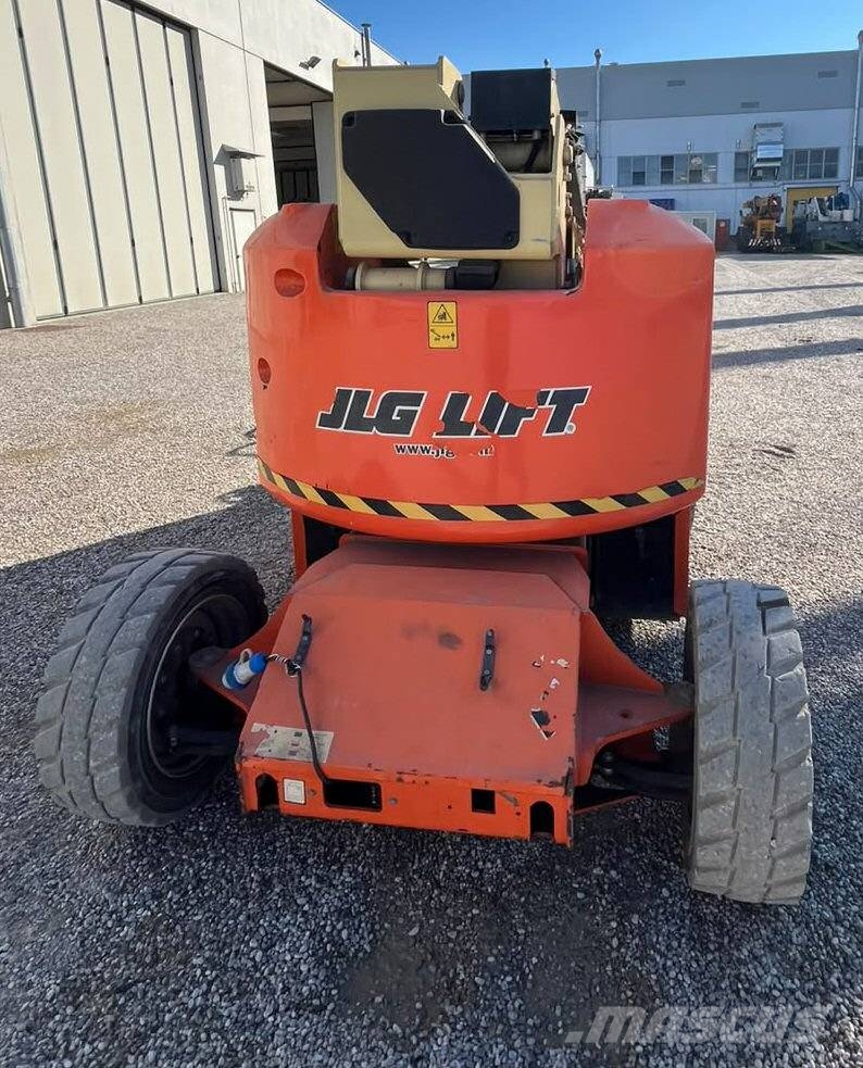 JLG E 450 AJ Körüklü personel platformları