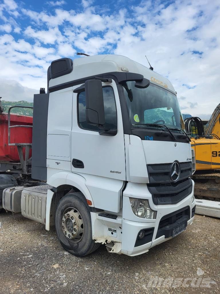 Mercedes-Benz Actros 1845 Trekkers