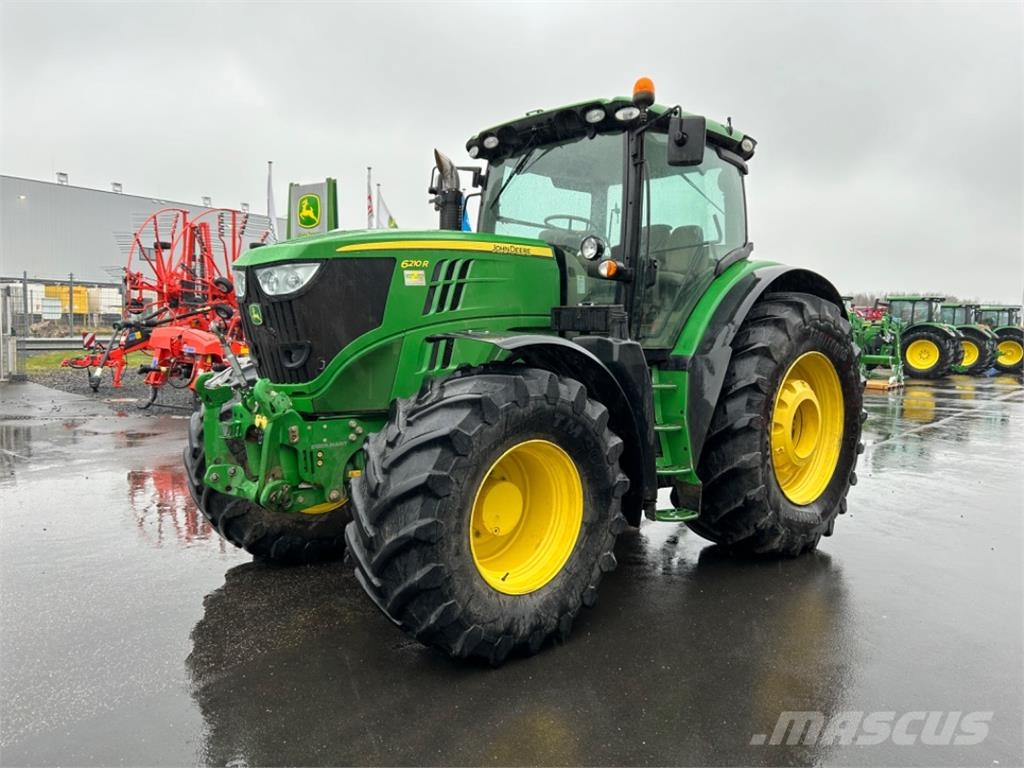 John Deere 6210R Tractoare