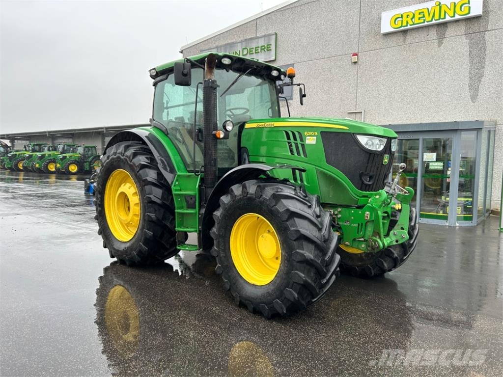 John Deere 6210R Tractoare