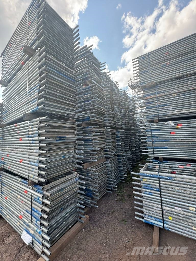 Layher Eurofaçadacier معدات سقالات