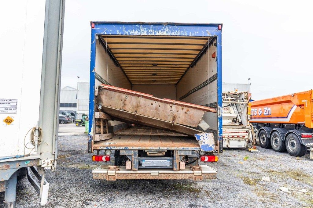Renault MIDLUM 220 (16t) DCI + DHOLLANDIA Грузовики-Фургоны