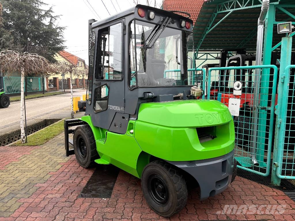 Toyota 7FD40 /02/ V-3749 INW Dízel targoncák