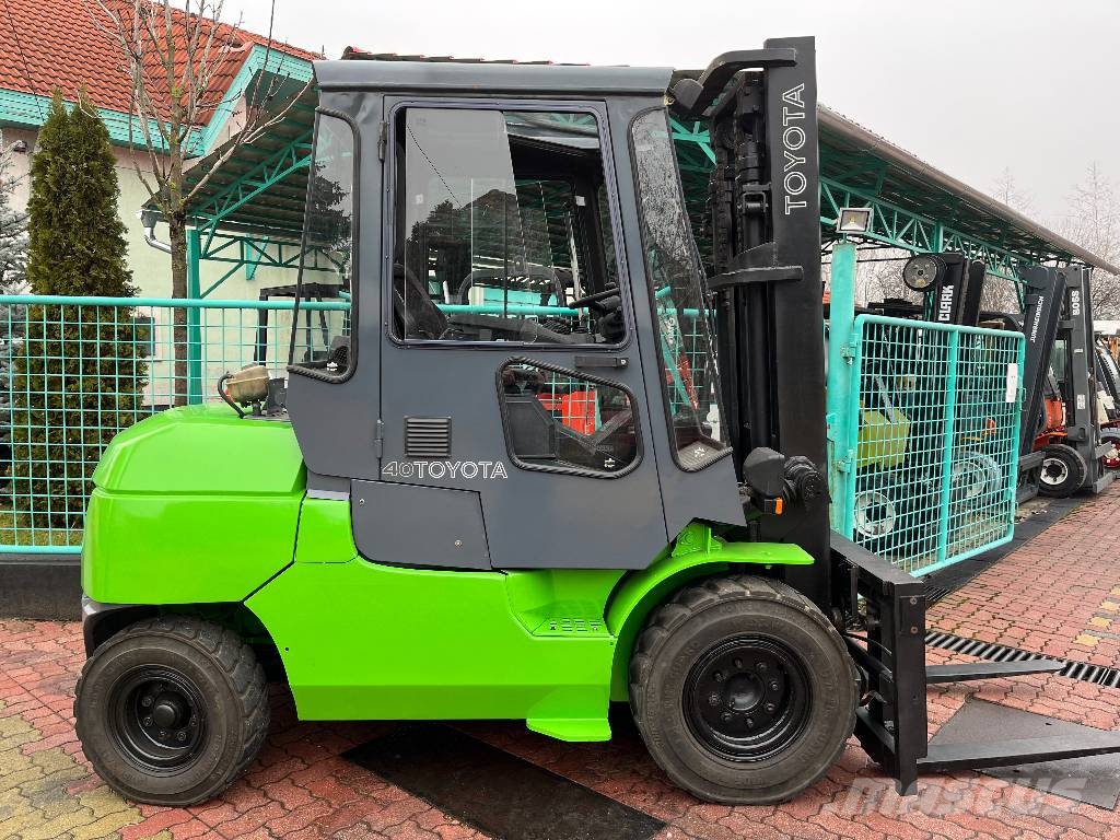 Toyota 7FD40 /02/ V-3749 INW Dízel targoncák