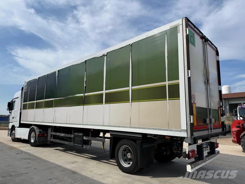 Schmitz Cargobull SK010 Iso-Therm-Koffer 11.60m mit Carrier 0°C Kühlauflieger