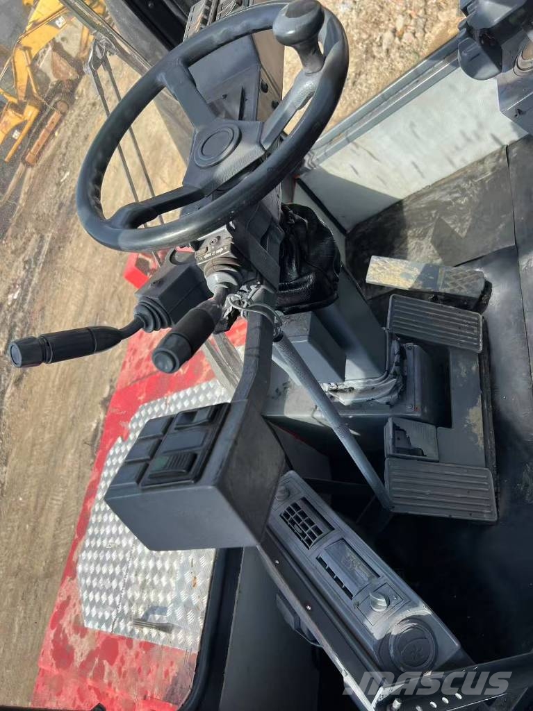 Kalmar DRT 450-62 S 5 Reachstackers