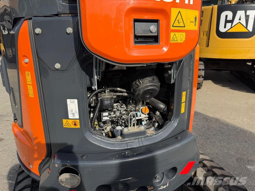 Hitachi ZX33U-6 . Minigraafmachines < 7t