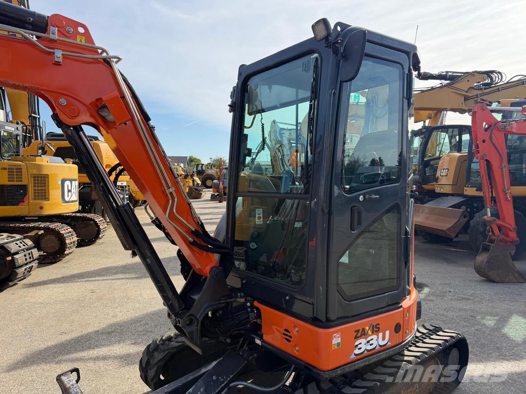 Hitachi ZX33U-6 . Minigraafmachines < 7t