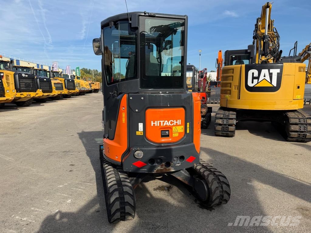 Hitachi ZX33U-6 . Minigraafmachines < 7t