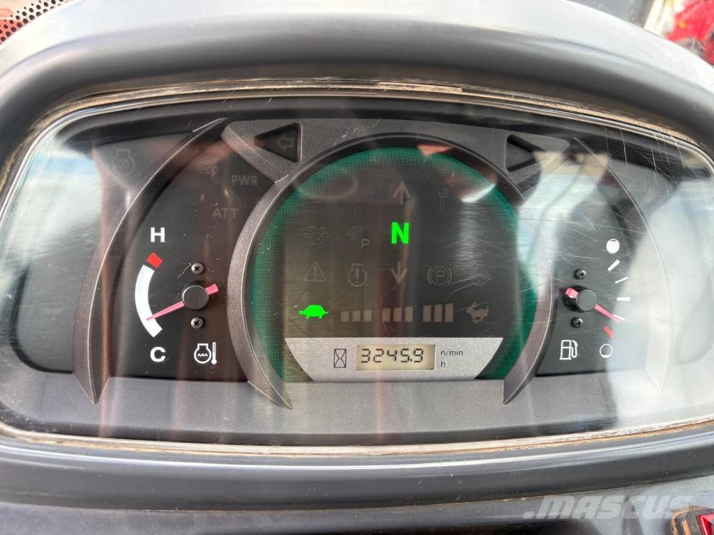 Kubota R065 Kolesni nakladalci
