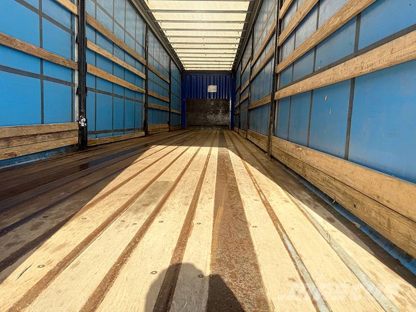 Krone Curtainsider / Planenauflieger Semirremolques de caja de lona