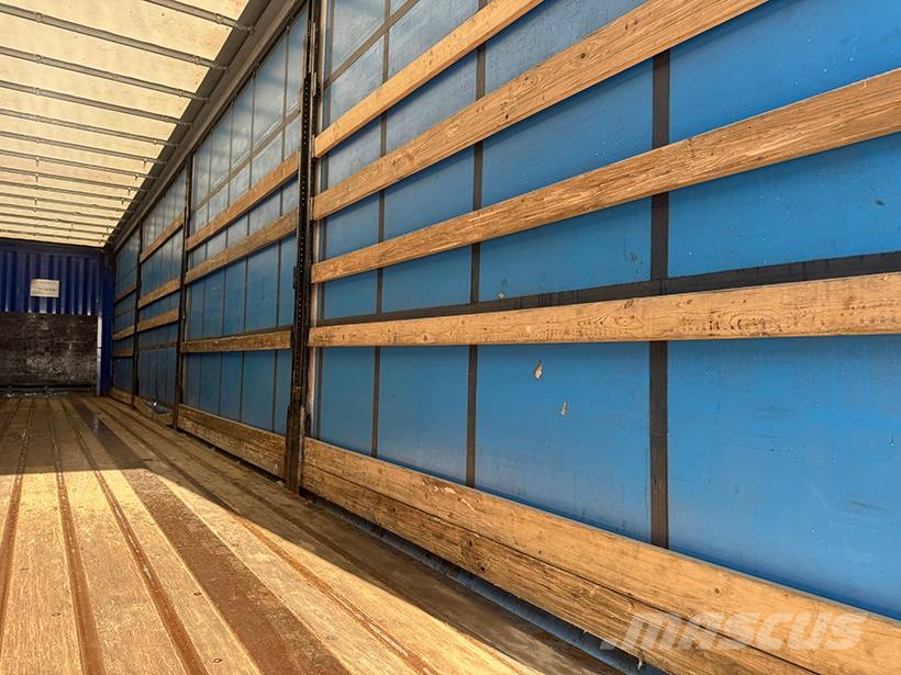 Krone Curtainsider / Planenauflieger Semirremolques de caja de lona