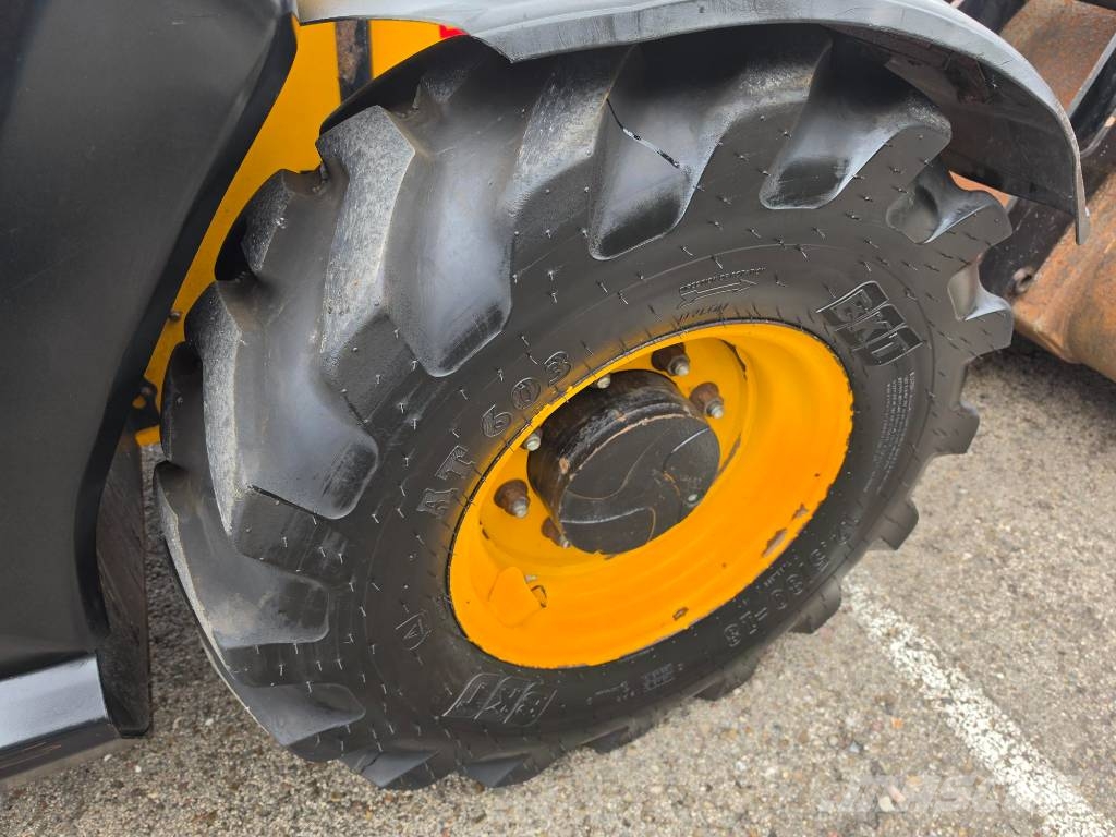 JCB 525-60 Teleskoplæssere