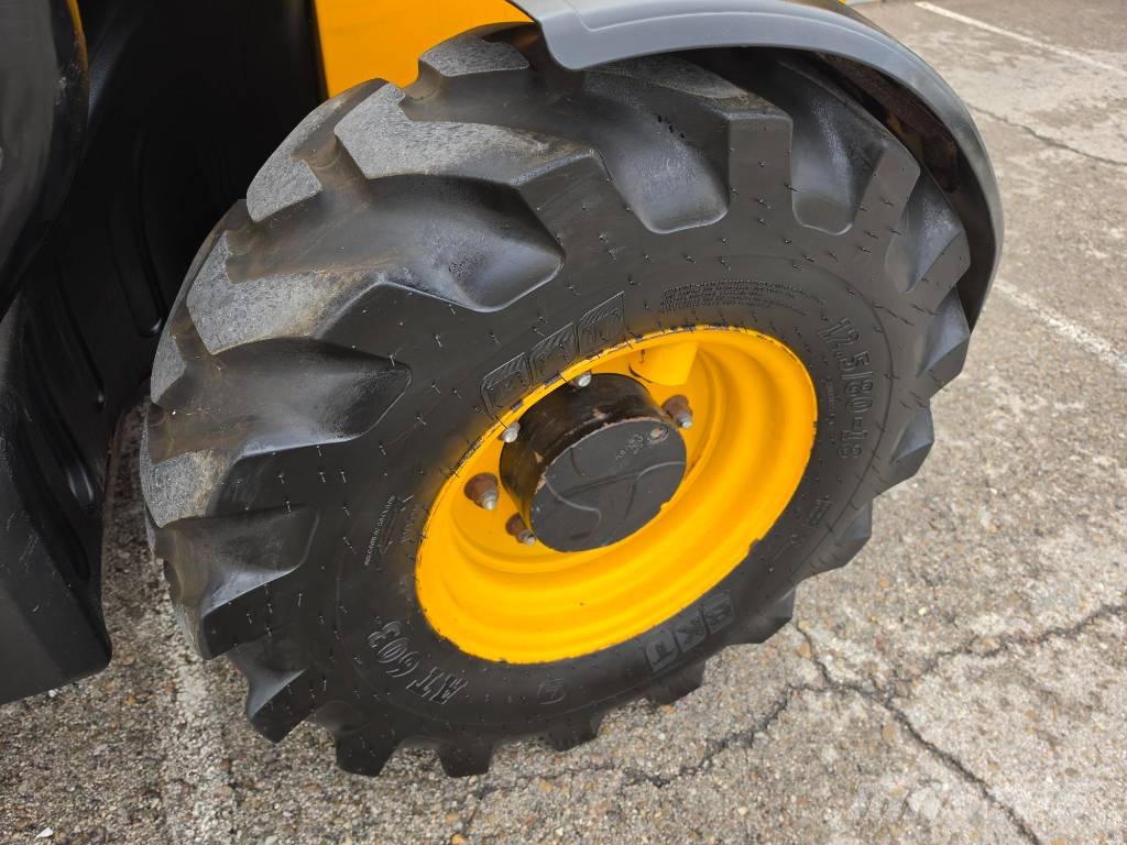 JCB 525-60 Teleskoplæssere