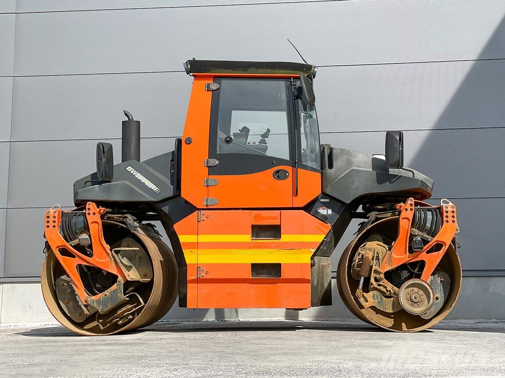 Bomag BW 174 AP-4 مداحل ثنائية الاسطوانة