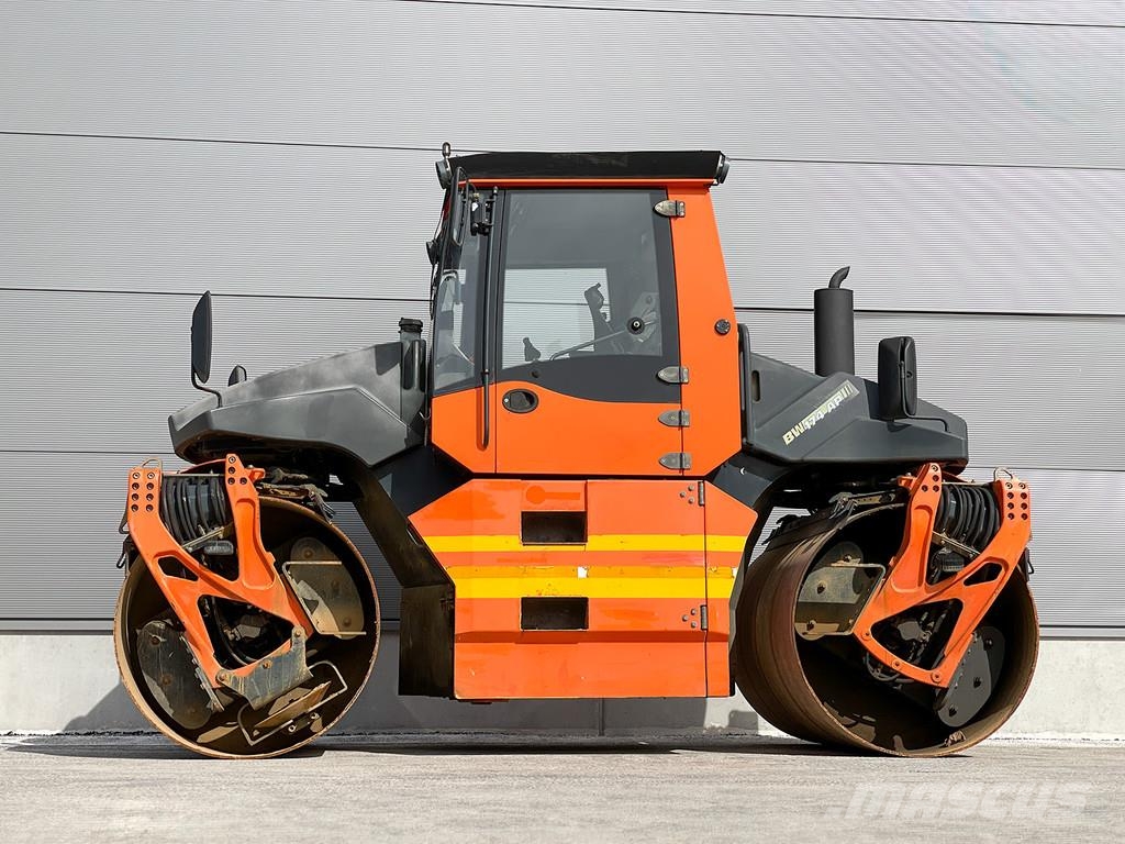 Bomag BW 174 AP-4 مداحل ثنائية الاسطوانة