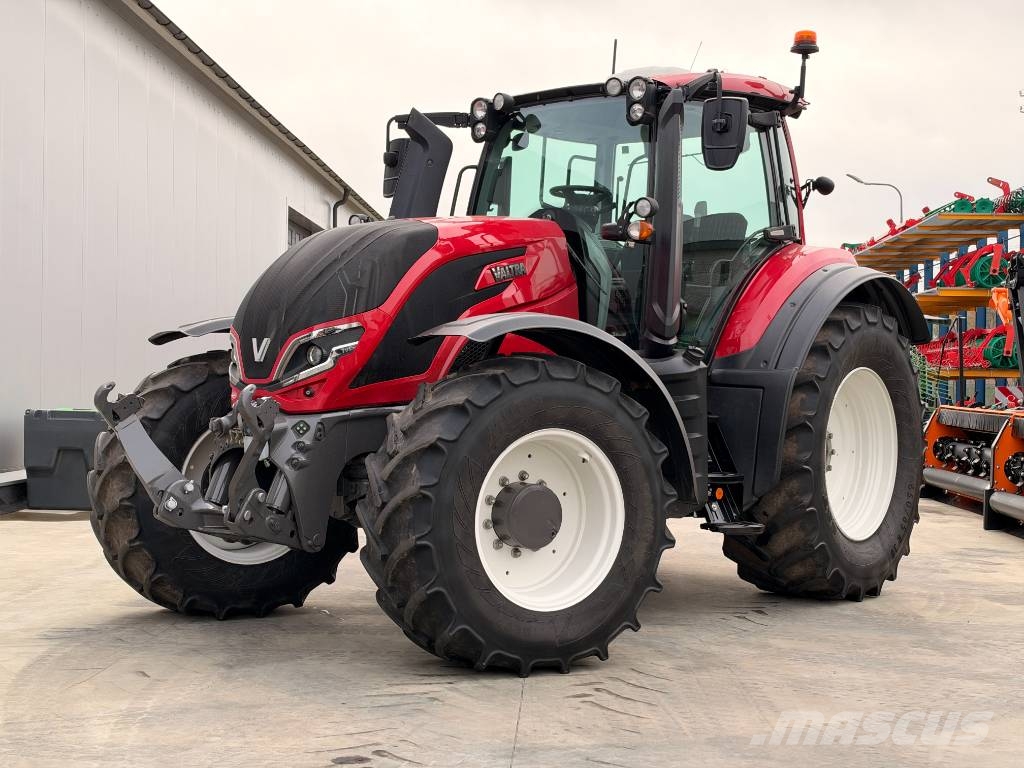 Valtra T 175 EV الجرارات