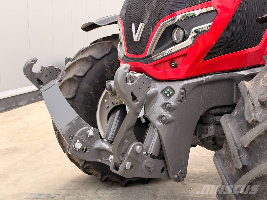 Valtra T 175 EV الجرارات