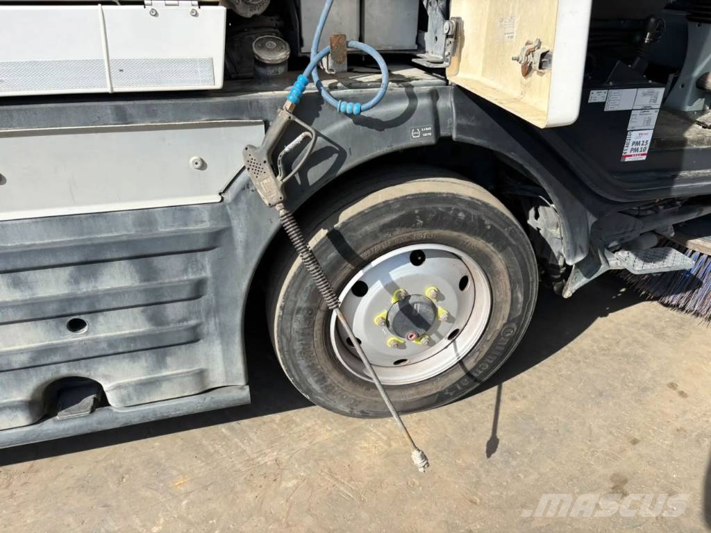 Johnston CX401 - 80km/h - sweeper Cestni pometači