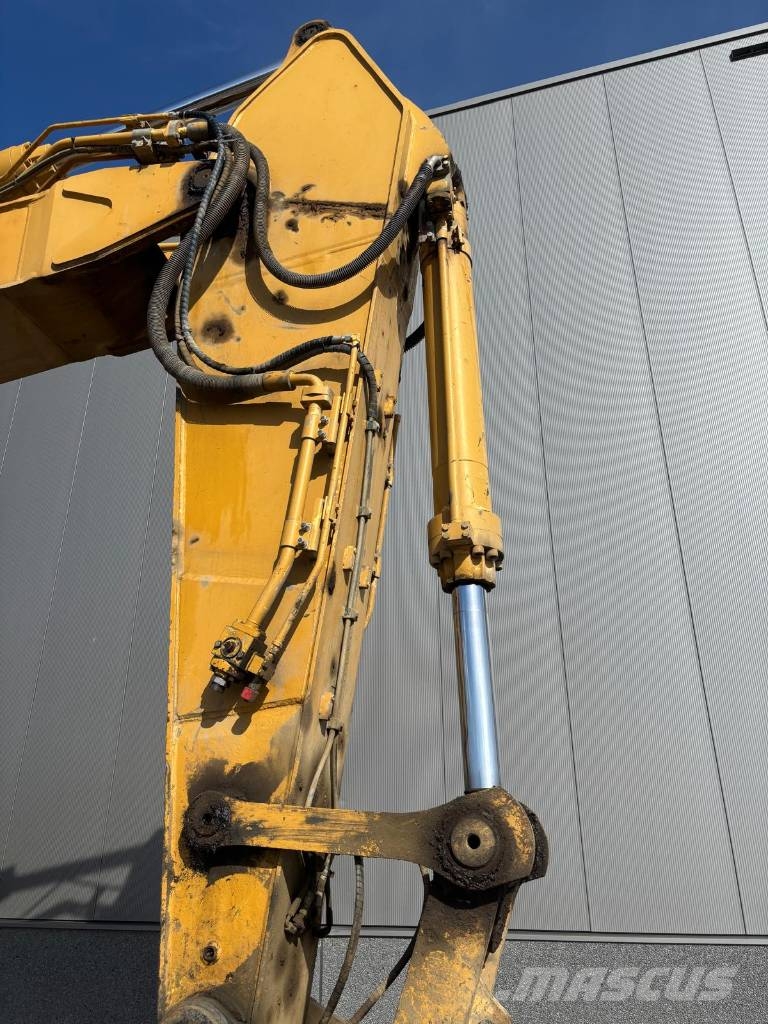 CAT 330 D L N Bagri goseničarji