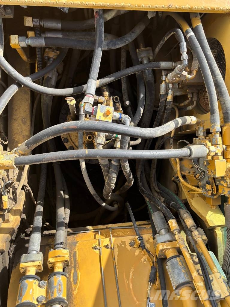 CAT 330 D LN Crawler excavators