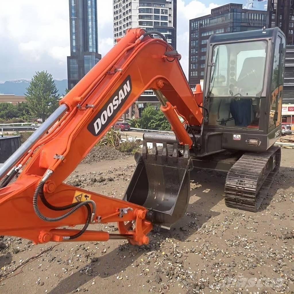 Doosan DH 60 Minigravemaskiner