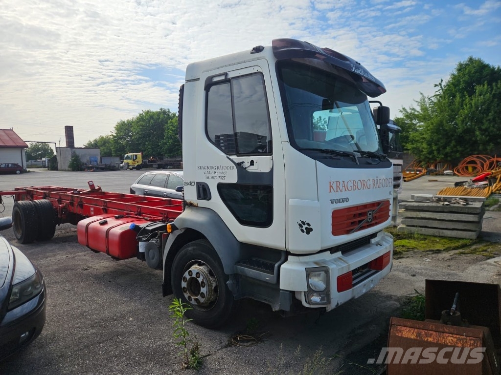 Volvo FL240 Camion Fourgon