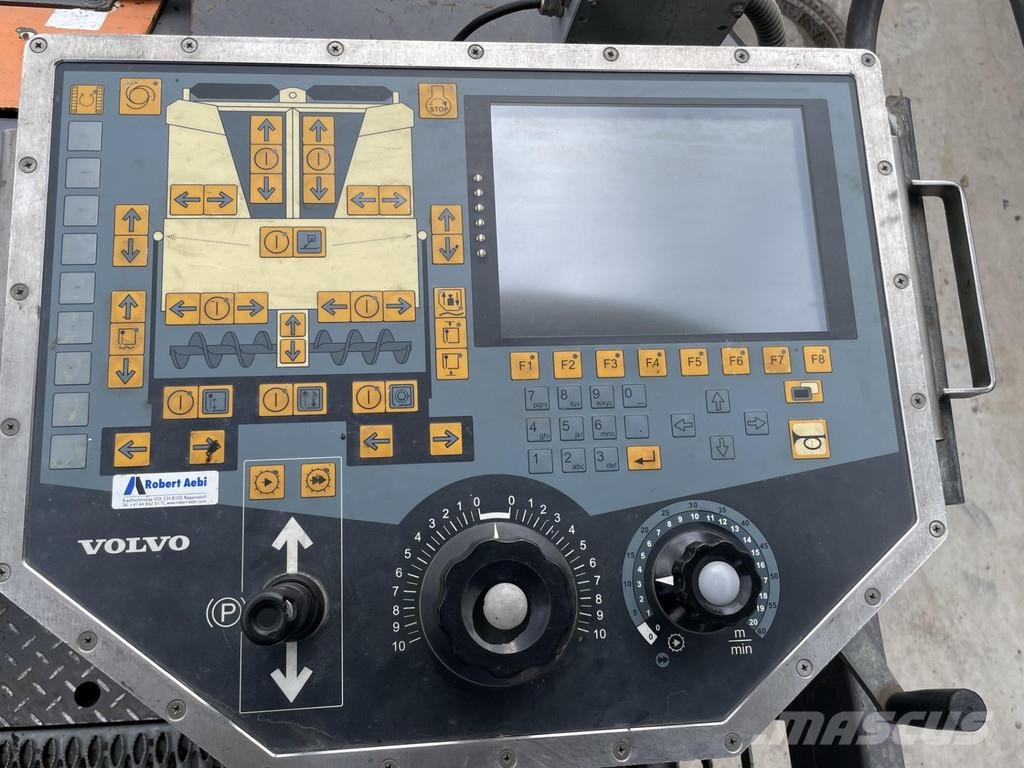 ABG TITAN 2820 아스팔트 포장장비