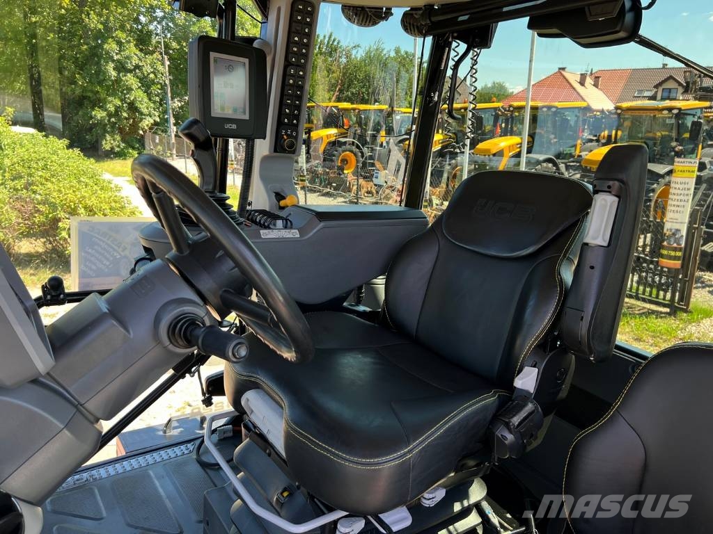 JCB Fastrac 4220 Tractores