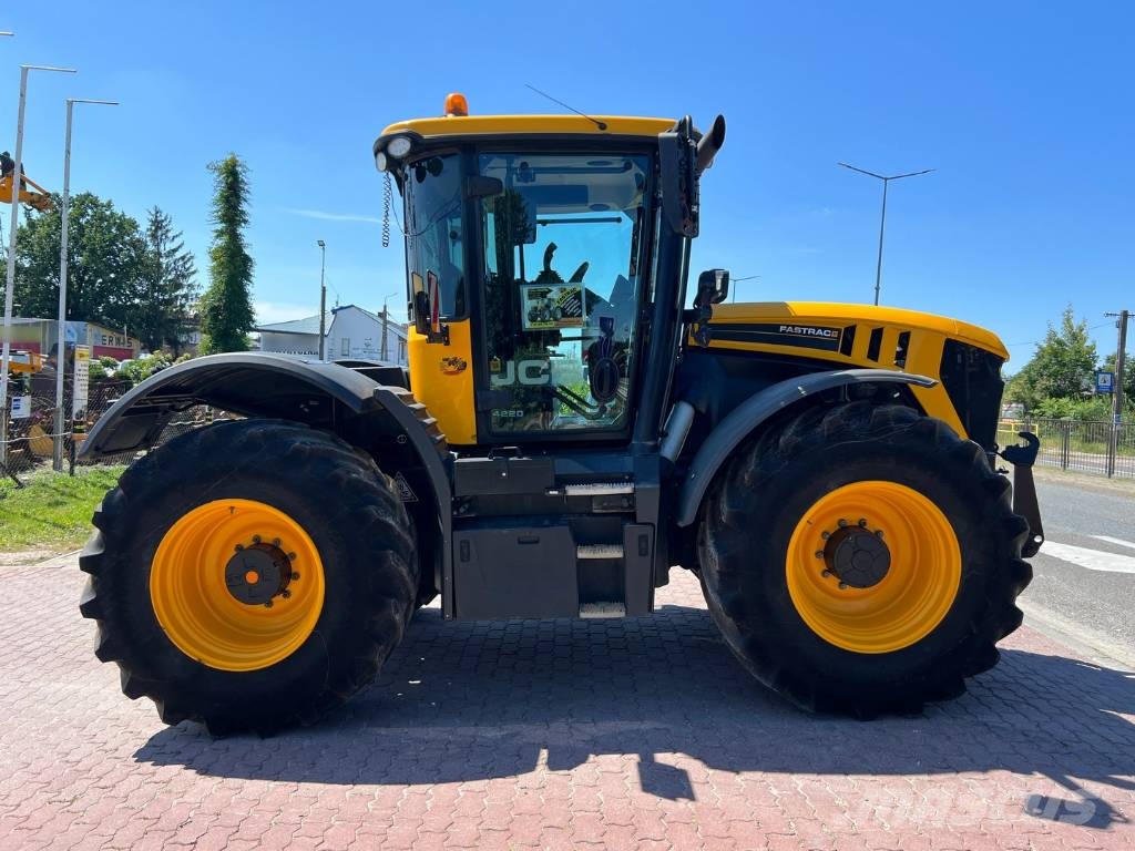 JCB Fastrac 4220 Tractores