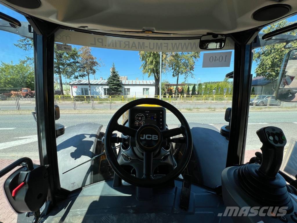 JCB Fastrac 4220 Tractores