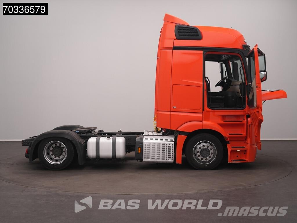 Mercedes-Benz Actros 1851 4X2 BigSpace APK Mega 2x Tanks Влекачи