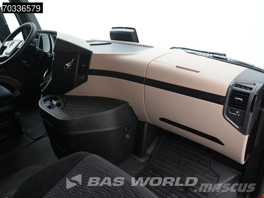 Mercedes-Benz Actros 1851 4X2 BigSpace APK Mega 2x Tanks Truck Tractor Units