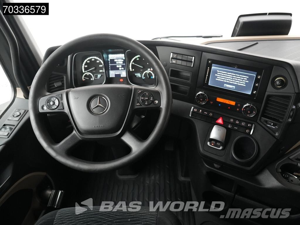 Mercedes-Benz Actros 1851 4X2 BigSpace APK Mega 2x Tanks Truck Tractor Units