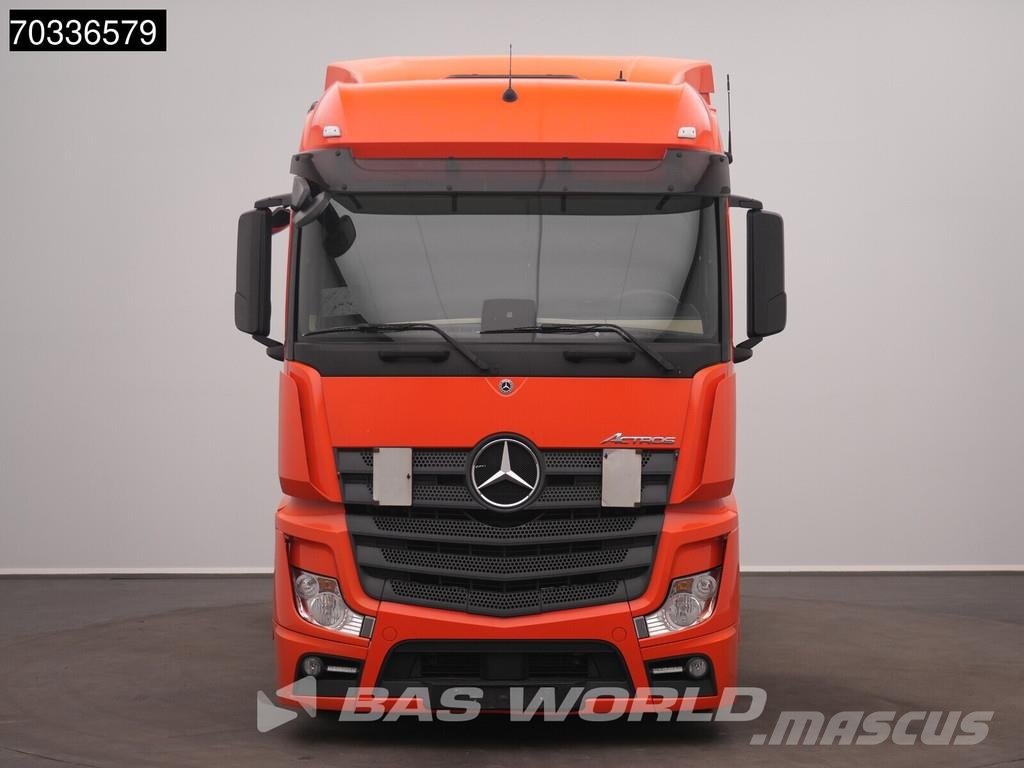 Mercedes-Benz Actros 1851 4X2 BigSpace APK Mega 2x Tanks Tahače