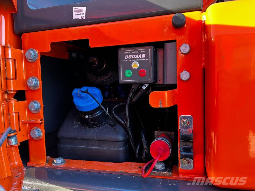 Doosan DX160LC-5 HT / Marttiini, Lämmitin, Rasvari! حفارات زحافة