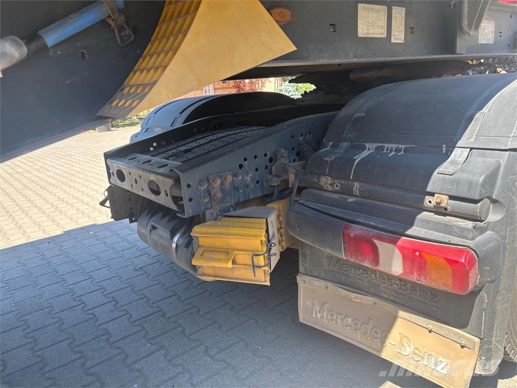 Mercedes-Benz ACTROS 1942 Тягачі