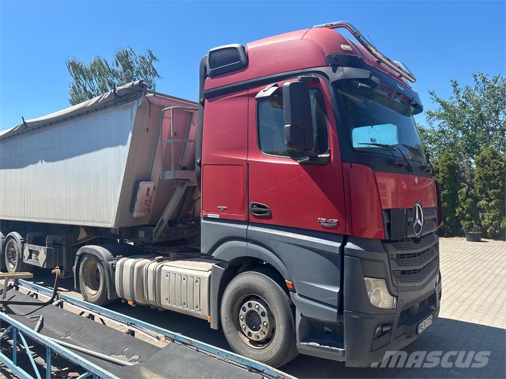 Mercedes-Benz ACTROS 1942 Тягачі