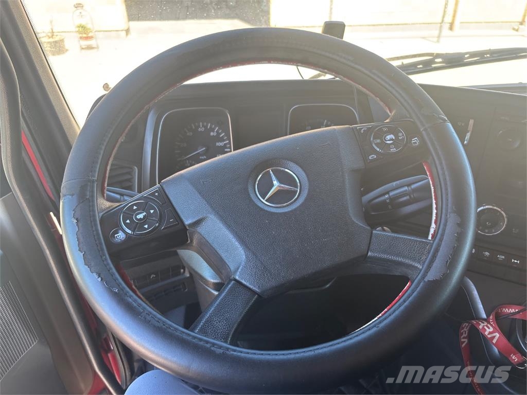 Mercedes-Benz ACTROS 1942 Тягачі