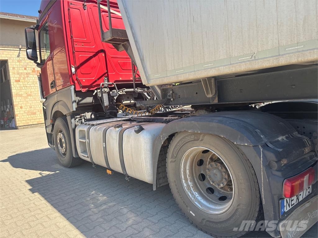 Mercedes-Benz ACTROS 1942 Тягачі