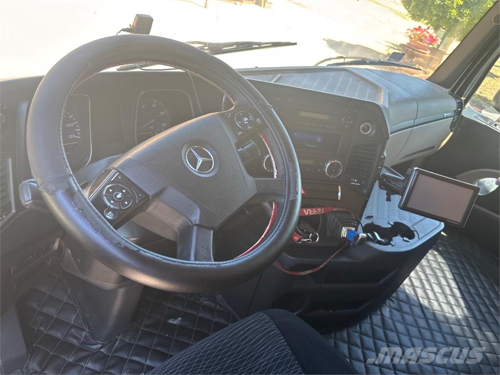 Mercedes-Benz ACTROS 1942 Тягачі