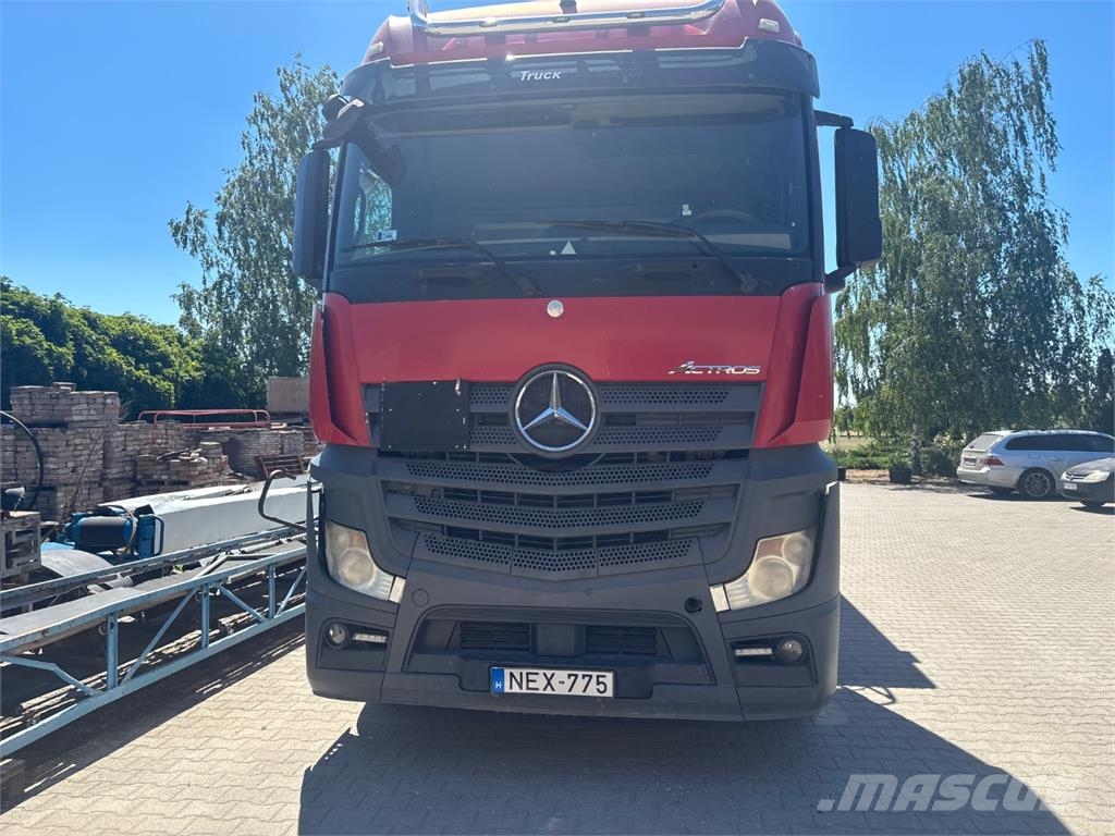 Mercedes-Benz ACTROS 1942 Тягачі