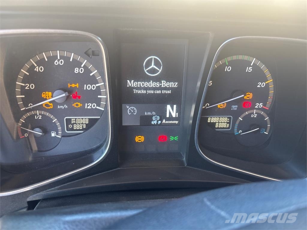 Mercedes-Benz ACTROS 1942 Тягачі