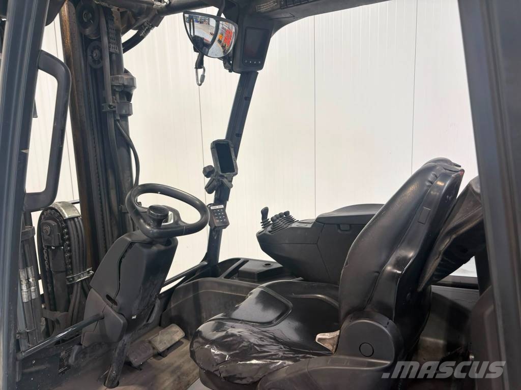 Linde E35L Chariots élévateurs électriques