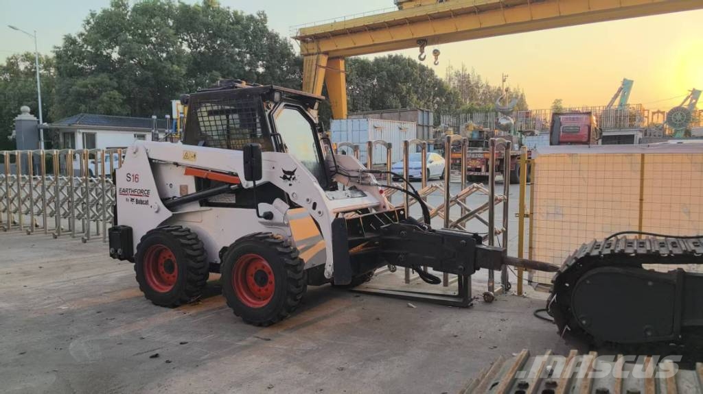 Bobcat S 16 Lietoti riteņu kompaktiekrāvēji